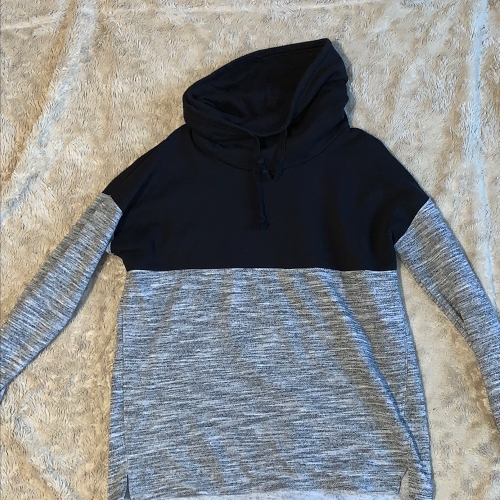 Comfy blacks and grey sweatshirt